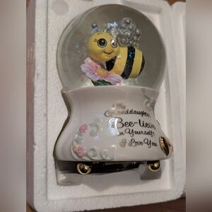 Granddaughter Bumblebee Musical Glitter Globe BEE-LIElVE in Yourself!